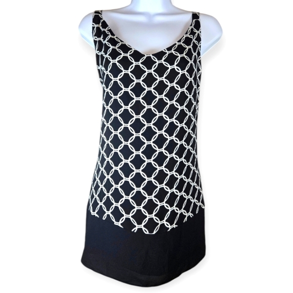 Chico's Tops - NWOT Chicos black & white geometric print tank top blouse Womens Large